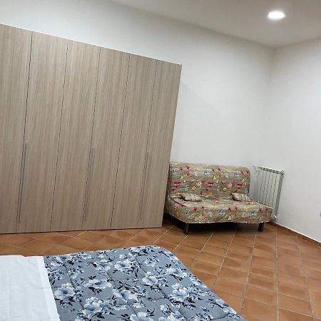 Casa Emilia 2 Apartment Napoli Bagian luar foto